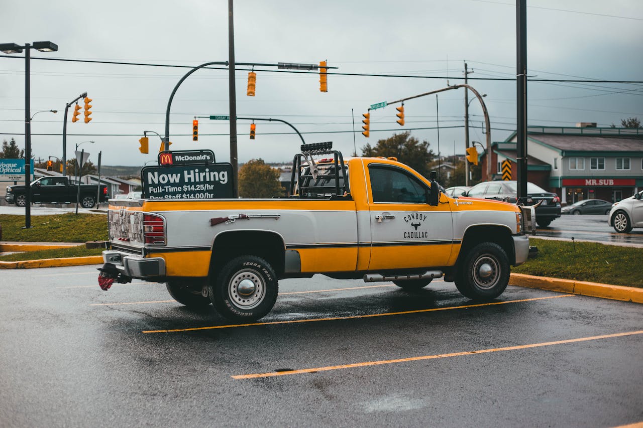 10 Smart Ways to Earn Cash Using Your Pickup Truck